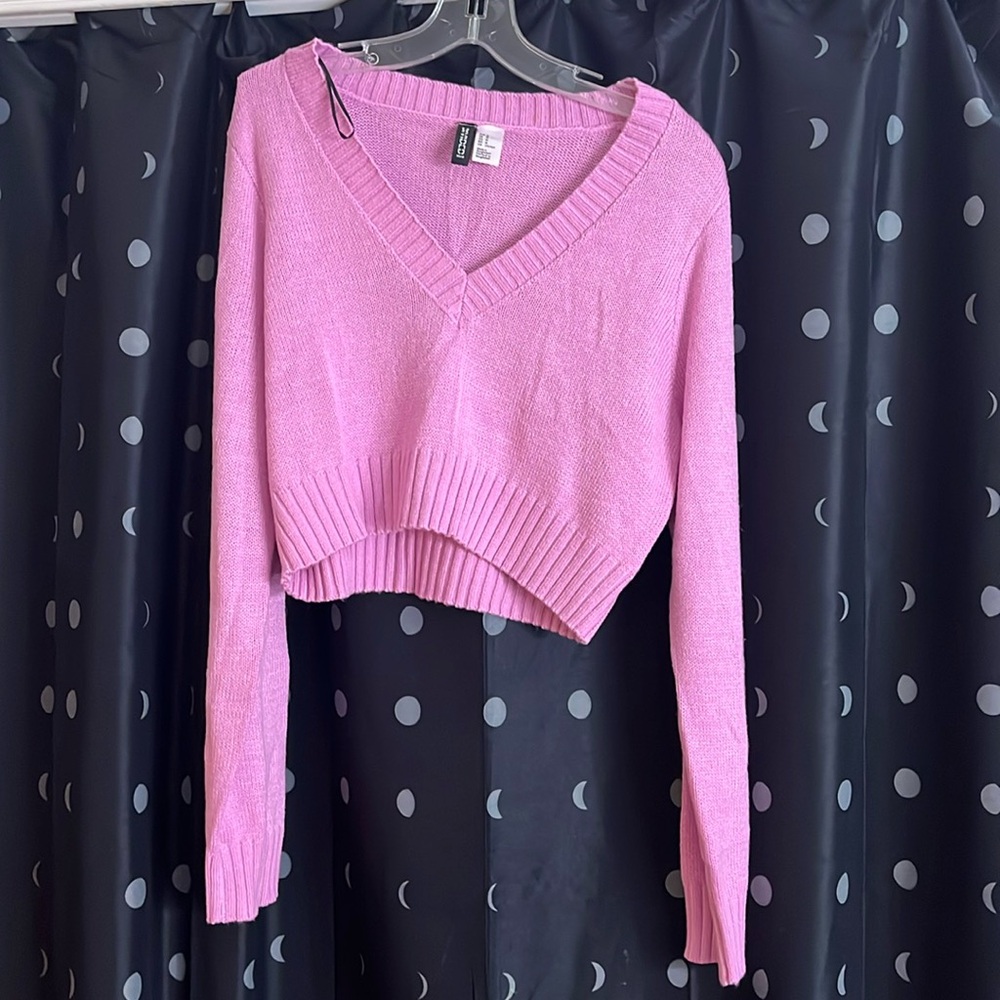 pink crop top sweater